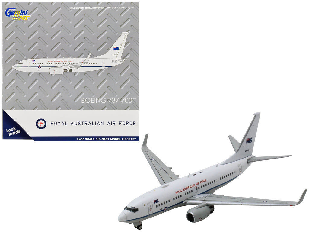 Boeing 737-700 Aircraft 'Royal Australian Air Force' (A36-002) White with Blue Stripes 'Gemini Macs' Series 1/400 Diecast Model Airplane by GeminiJets