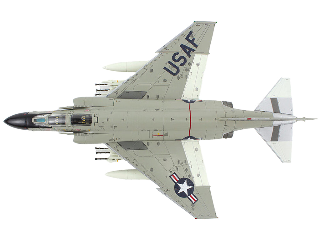McDonnell Douglas F-4C Phantom II Fighter-Bomber Aircraft '433rd TFS 8th TFW Ubon Thailand' (1966) United States Air Force 'Air Power Series' 1/72 Diecast Model by Hobby Master