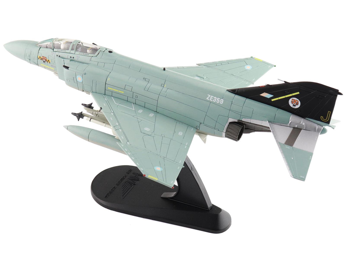 McDonnell Douglas F-4J(UK) Phantom II Fighter-Bomber Aircraft 'ZE359 AF Wattisham England' British Royal Air Force 'Air Power Series' 1/72 Diecast Model by Hobby Master