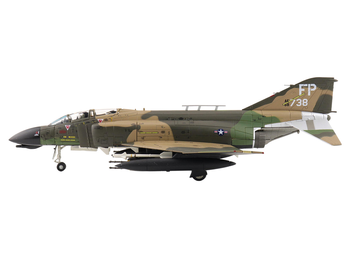 McDonnell Douglas F-4D Phantom II Fighter-Bomber Aircraft '66-8738 Night Owl 497th TFS Ubon RTAFB Thailand' (1972) United States Air Force 'Air Power Series' 1/72 Diecast Model by Hobby Master
