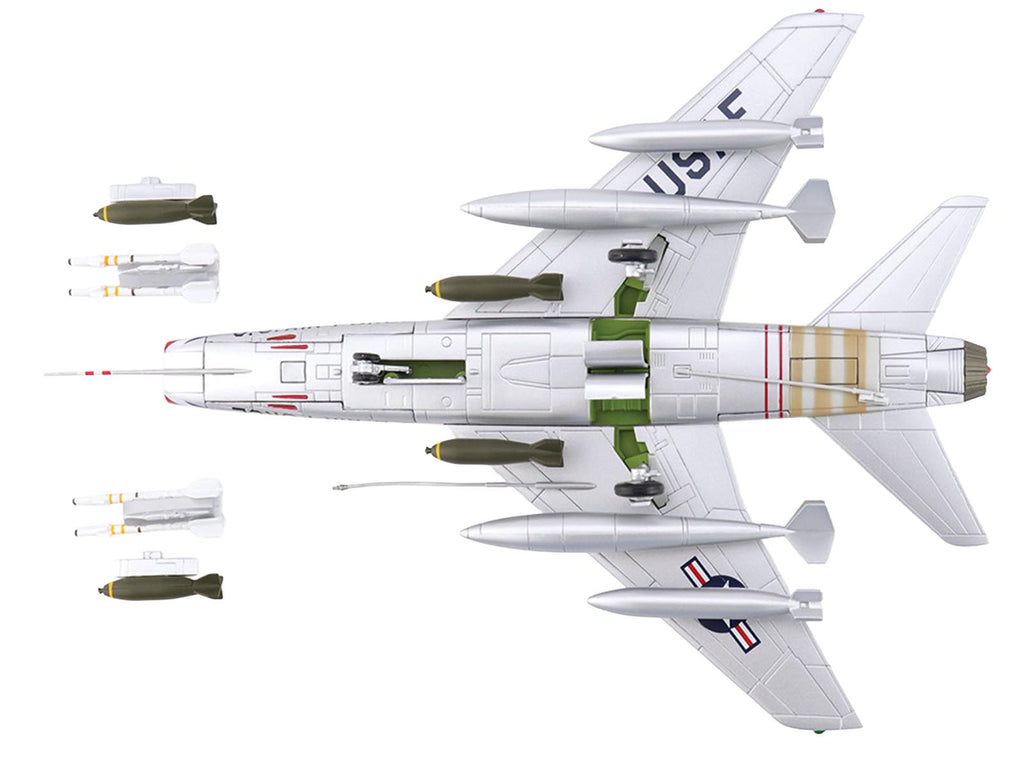 North American F-100 Super Sabre Fighter Aircraft 'FW-871 National Military Museum Soesterberg Netherlands' United States Air Force 'Air Power Series' 1/72 Diecast Model by Hobby Master