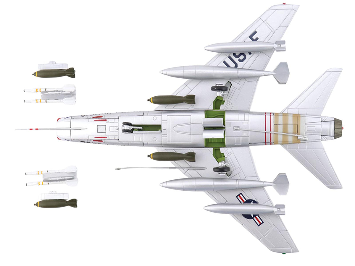 North American F-100 Super Sabre Fighter Aircraft 'FW-871 National Military Museum Soesterberg Netherlands' United States Air Force 'Air Power Series' 1/72 Diecast Model by Hobby Master