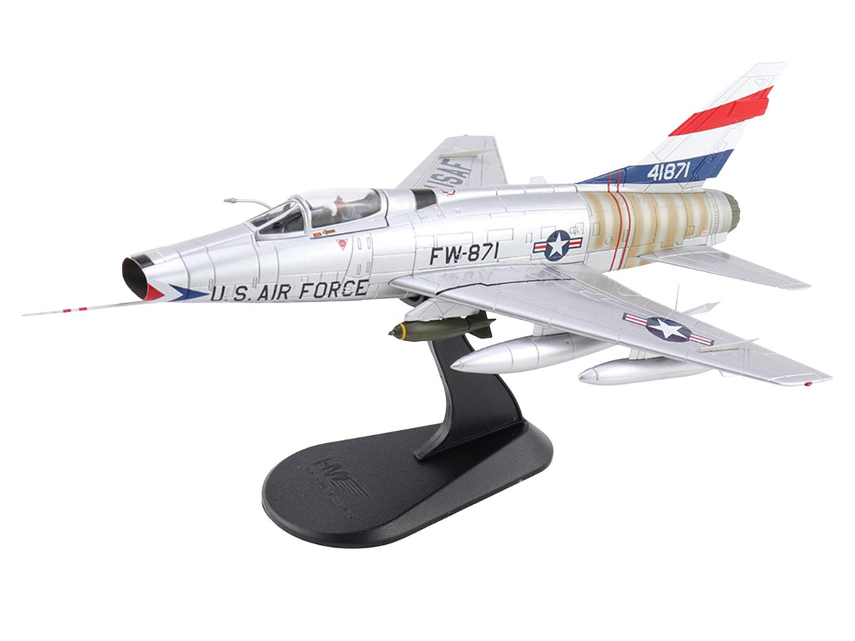 North American F-100 Super Sabre Fighter Aircraft 'FW-871 National Military Museum Soesterberg Netherlands' United States Air Force 'Air Power Series' 1/72 Diecast Model by Hobby Master