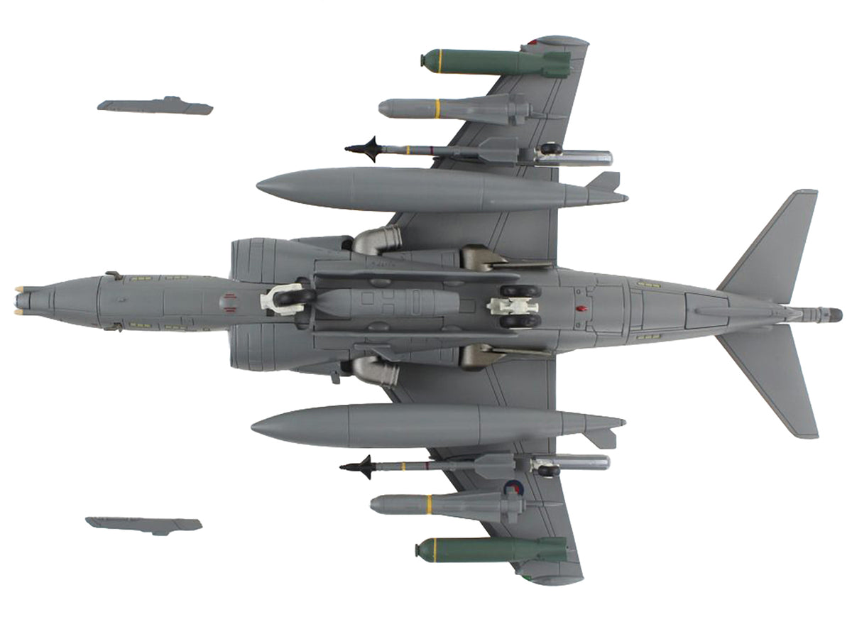 McDonnell Douglas AV-8B/British Harrier II GR.9A Aircraft '41 (R) Squadron RAF Coningsby Air Base' (2006) Royal Air Force 'Air Power Series' 1/72 Diecast Model by Hobby Master