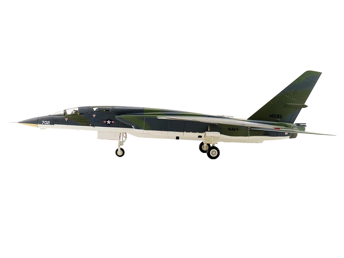 North American RA-5C Vigilante Aircraft '149313 RVAH-6 Fleurs Experimental Scheme USS Constellation' (1966) United States Navy 'Air Power Series' 1/72 Diecast Model by Hobby Master