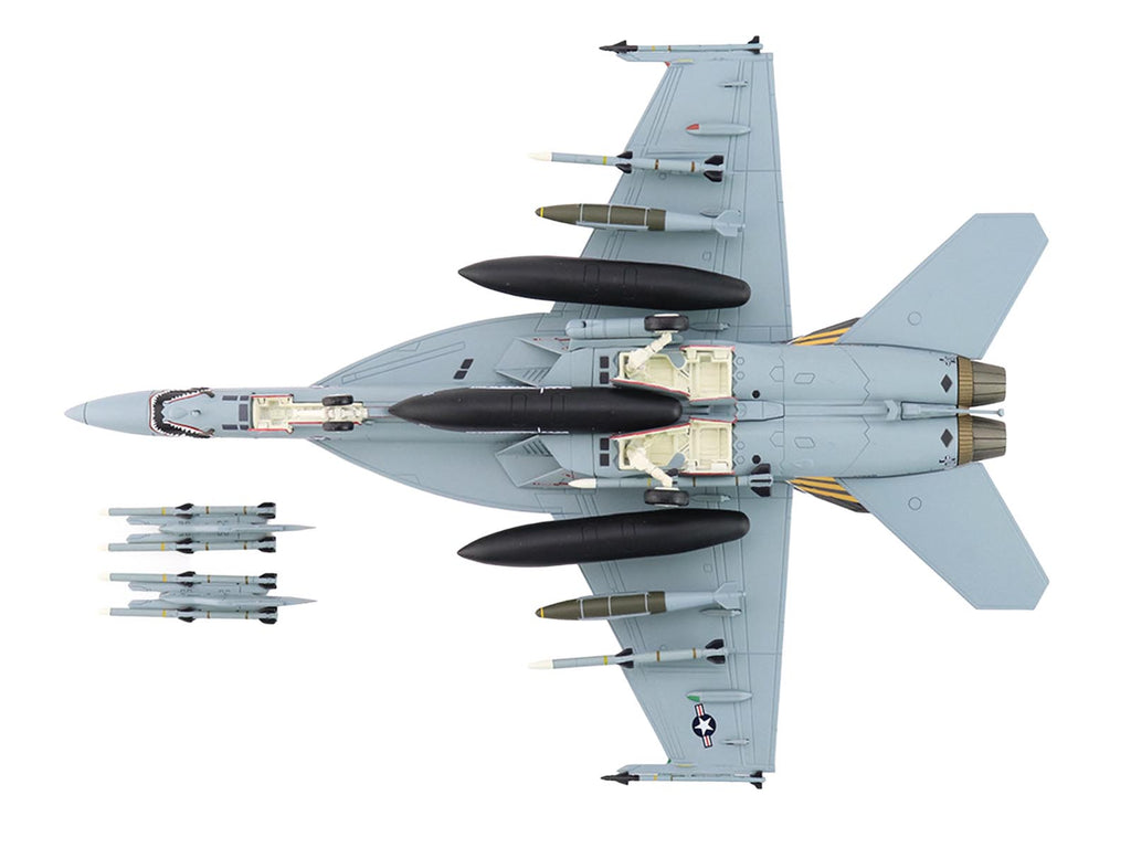 Boeing F/A-18E Super Hornet Fighter Aircraft '166828 VFA-151 Vigilantes USS Lincoln' (2021) United States Navy 'Air Power Series' 1/72 Diecast Model by Hobby Master