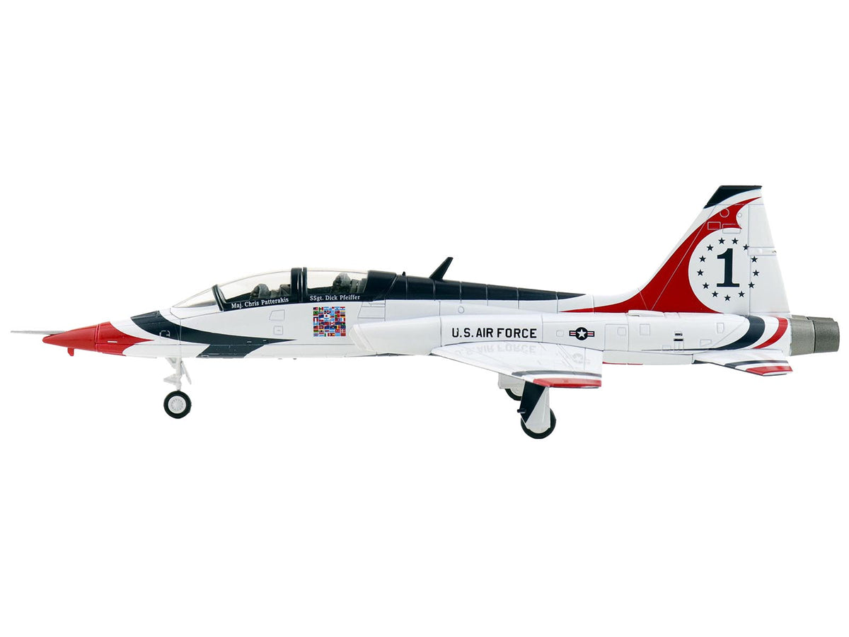 Northrop T-38 NASA Aircraft '#1 Thunderbirds' (1970s) United States Air Force 'Air Power Series' 1/72 Diecast Model by Hobby Master