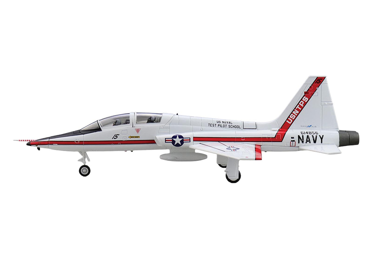 Northrop T-38A Talon Aircraft '61-0856 United States Naval Test Pilot School NAS Patuxent River NASA' (2005) United States Navy 'Air Power Series' 1/72 Diecast Model by Hobby Master