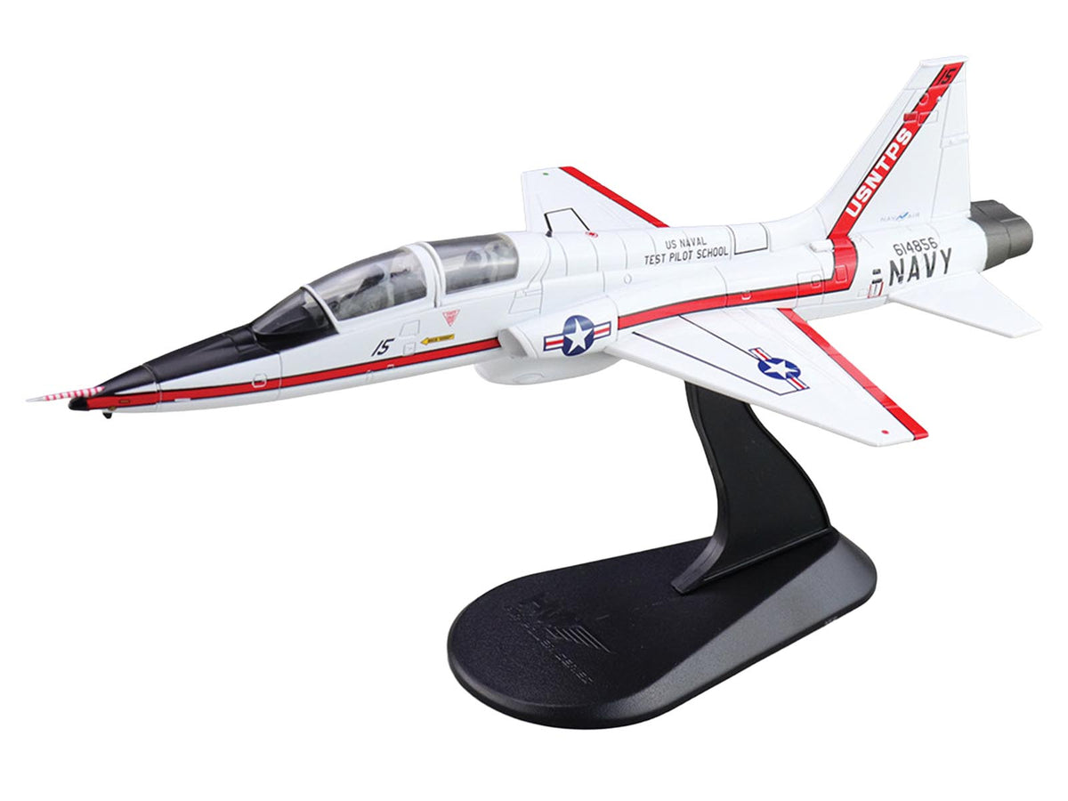 Northrop T-38A Talon Aircraft '61-0856 United States Naval Test Pilot School NAS Patuxent River NASA' (2005) United States Navy 'Air Power Series' 1/72 Diecast Model by Hobby Master