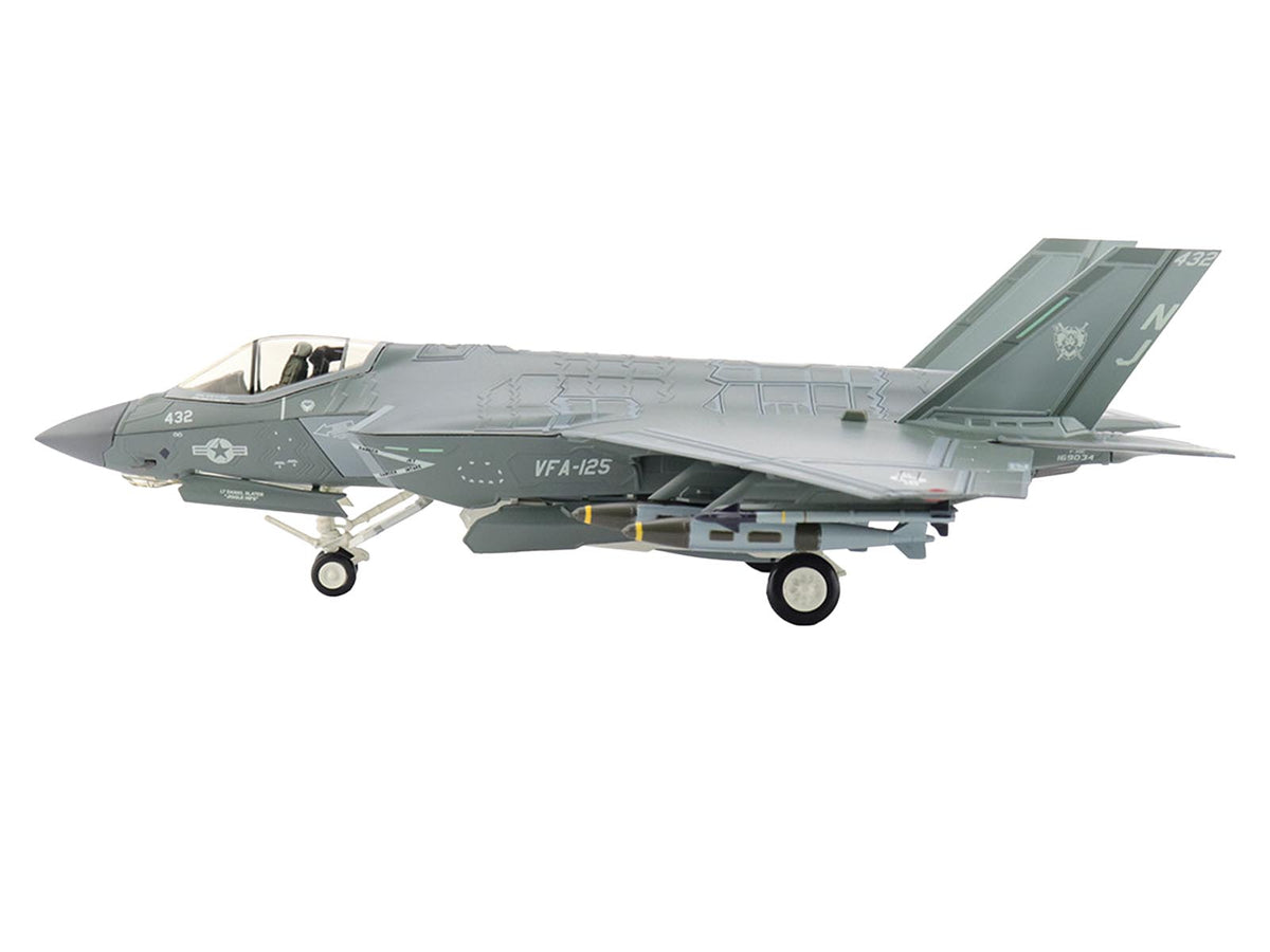Lockheed F-35C Lightning II Aircraft '169034 VFA-125 Rough Raiders' (2022) United States Navy 'Air Power Series' 1/72 Diecast Model by Hobby Master