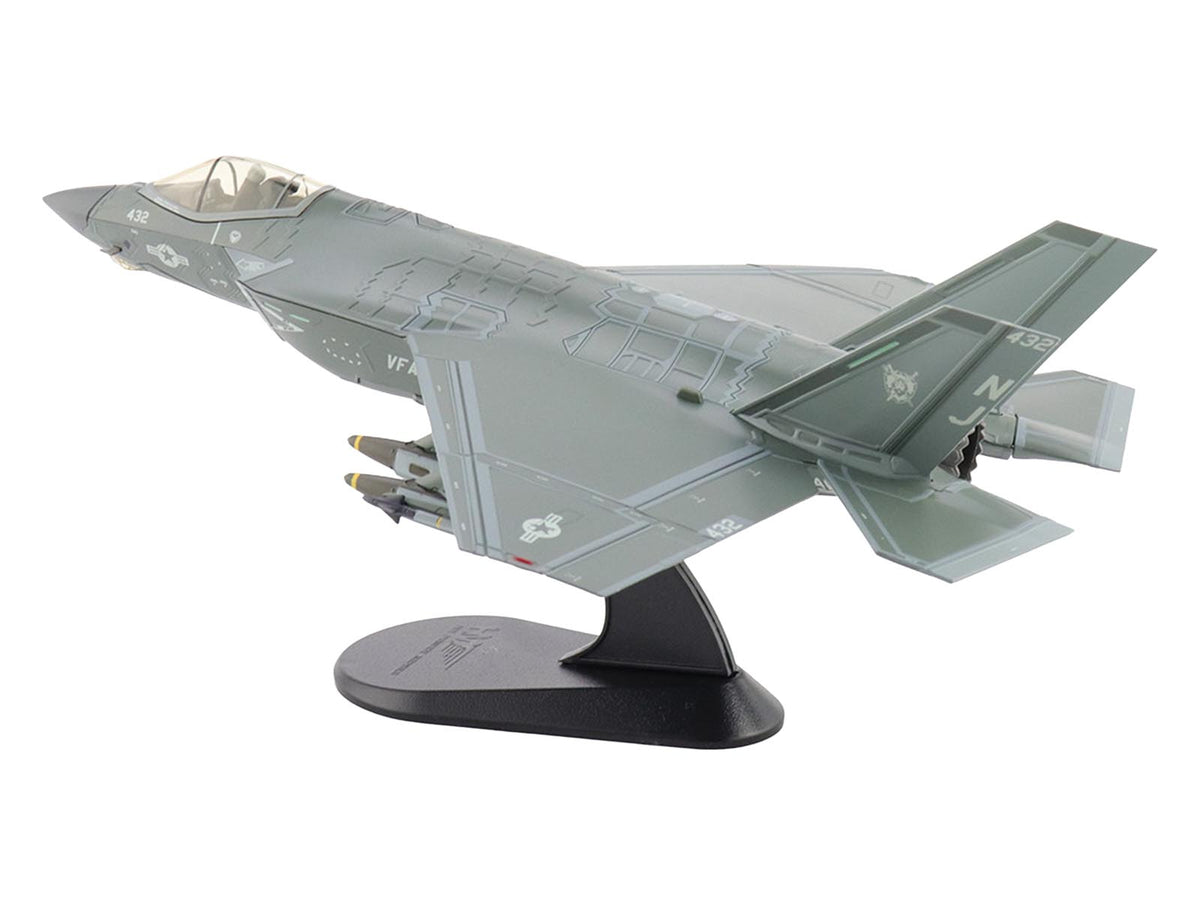 Lockheed F-35C Lightning II Aircraft '169034 VFA-125 Rough Raiders' (2022) United States Navy 'Air Power Series' 1/72 Diecast Model by Hobby Master