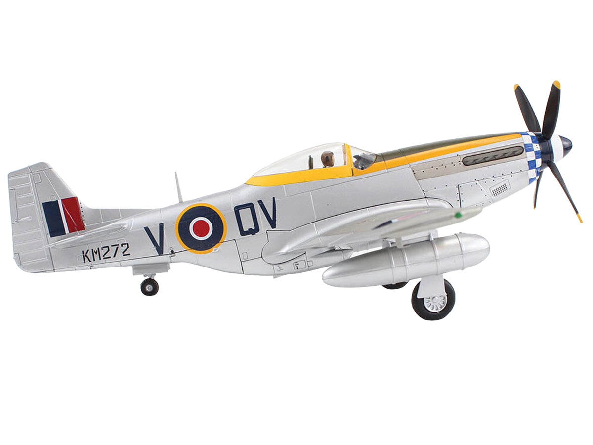 North American Mustang Mk.IV Fighter Aircraft 'Flight Lieutenant Arthur S. 'Joe' Doley 19th Squadron' (1945) British Royal Air Force 'Air Power Series' 1/48 Diecast Model by Hobby Master