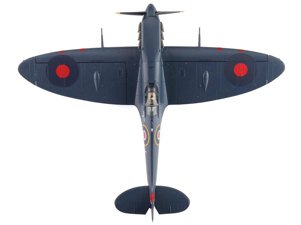 Supermarine Spitfire Mk.Vb Trop Fighter Aircraft 'EP706 George Beurling No. 249 Squadron Malta' (1942) British Royal Air Force 'Air Power Series' 1/48 Diecast Model by Hobby Master