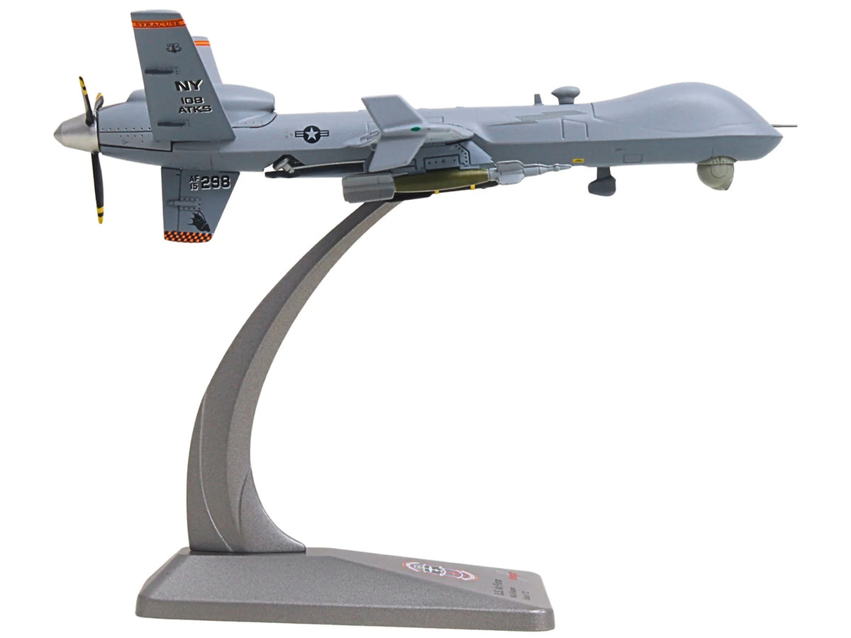 General Atomics MQ-9A Reaper Block 5 UAV 'New York Air National Guard 108th Attack Squadron Hancock Field Air National Guard Base' United States Air Force 'Military' Series 1/72 Diecast Model by Herpa