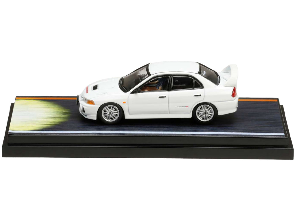 Mitsubishi Lancer RS Evolution IV RHD (Right Hand Drive) White 'Monstar' with Seiji Iwaki Driver Figure 'Initial D' (1995-2013) Manga 1/64 Diecast Model Car by Hobby Japan