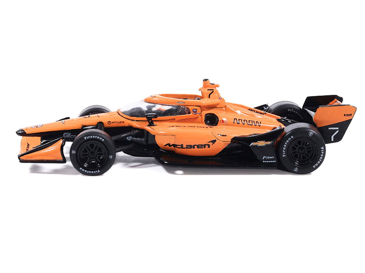 Dallara IndyCar #7 Christian Lundgaard 'McLaren' Arrow McLaren IndyCar Team (Road Course Configuration) 'NTT IndyCar Series' (2026) 1/64 Diecast Model by IXO Models