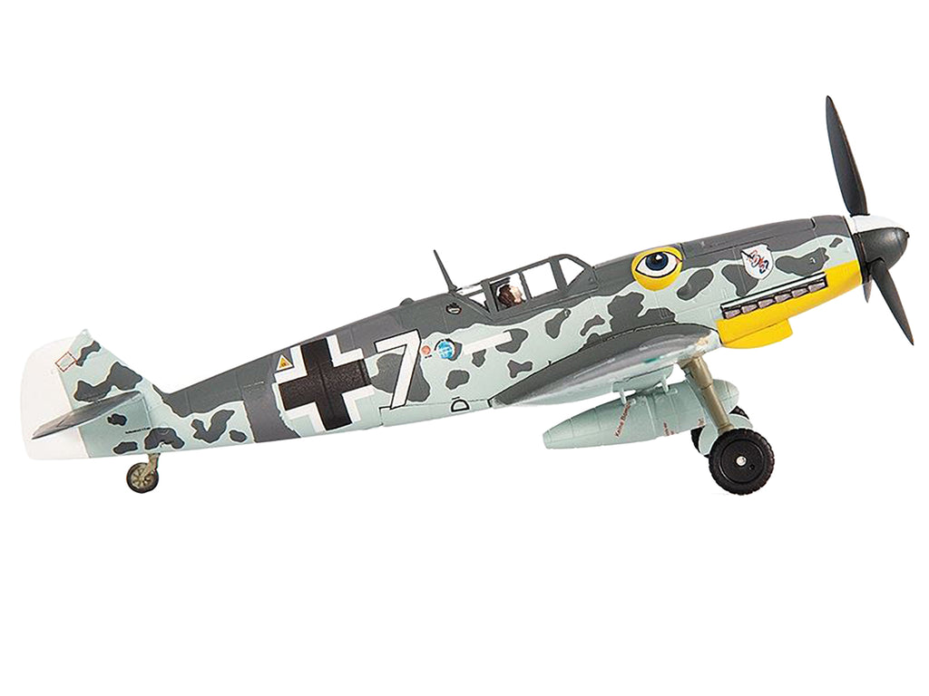 Messerschmitt BF 109G-6 Fighter Aircraft 'JG 51 Bulgaria' (1944) German Luftwaffe 1/72 Die Cast Model by JC Wings