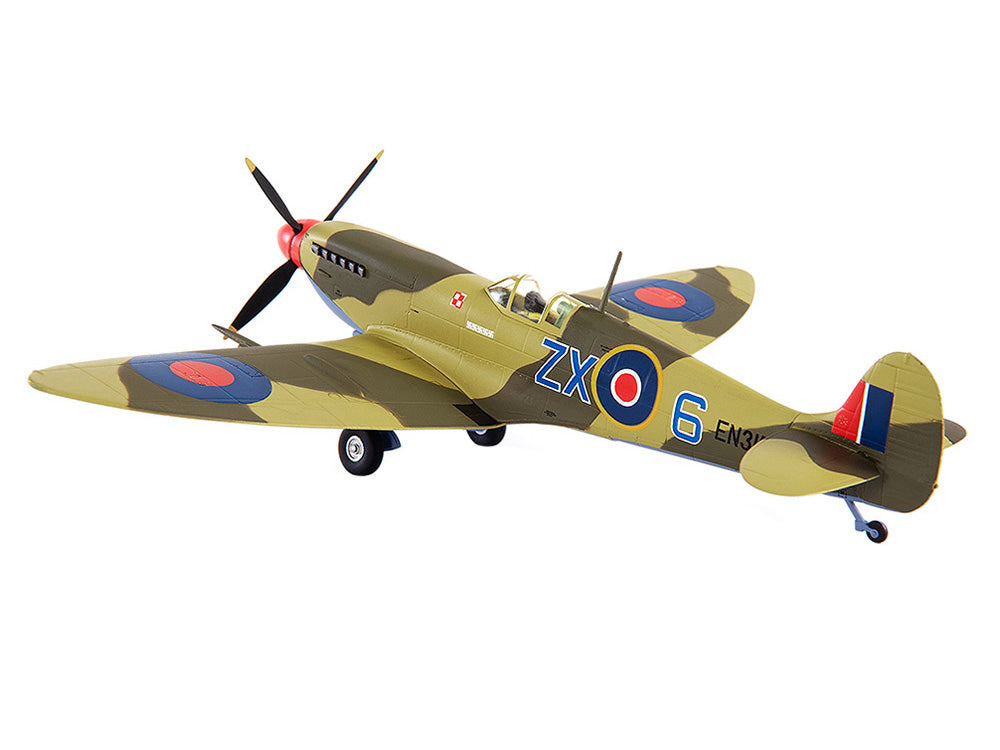 Supermarine Spitfire MK IXC Fighter Aircraft 'Royal Air Force Ldr. Stanislav Skalsk Polish Combat Team North Africa' (1943) 1/72 Diecast Model by JC Wings