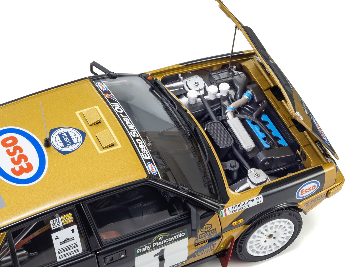 Lancia Delta HF 4WD #1 Fabrizio Tabaton - Luciano Tedeschini Winner 'Rally Piancavallo' (1987) 1/18 Diecast Model Car by Kyosho