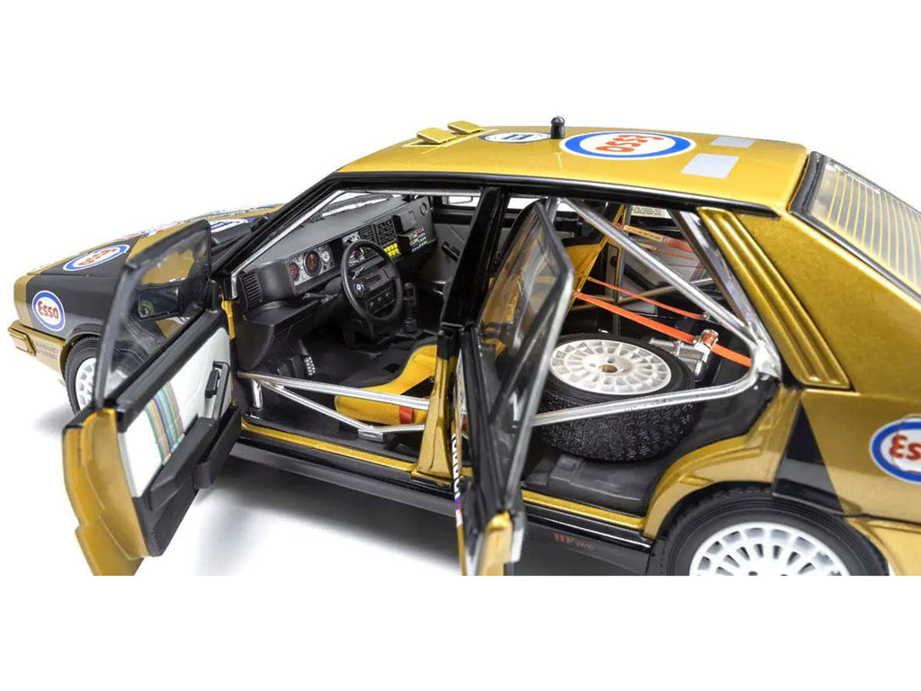Lancia Delta HF 4WD #1 Fabrizio Tabaton - Luciano Tedeschini Winner 'Rally Piancavallo' (1987) 1/18 Diecast Model Car by Kyosho