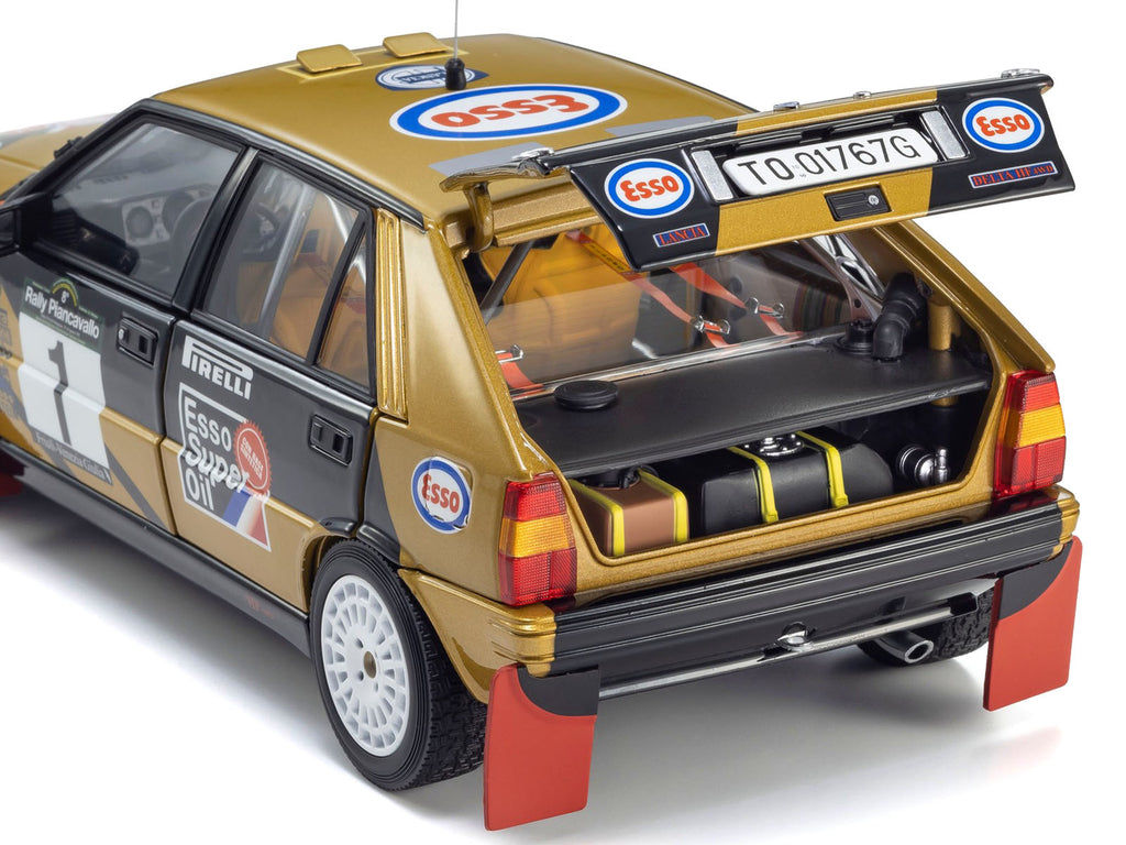 Lancia Delta HF 4WD #1 Fabrizio Tabaton - Luciano Tedeschini Winner 'Rally Piancavallo' (1987) 1/18 Diecast Model Car by Kyosho