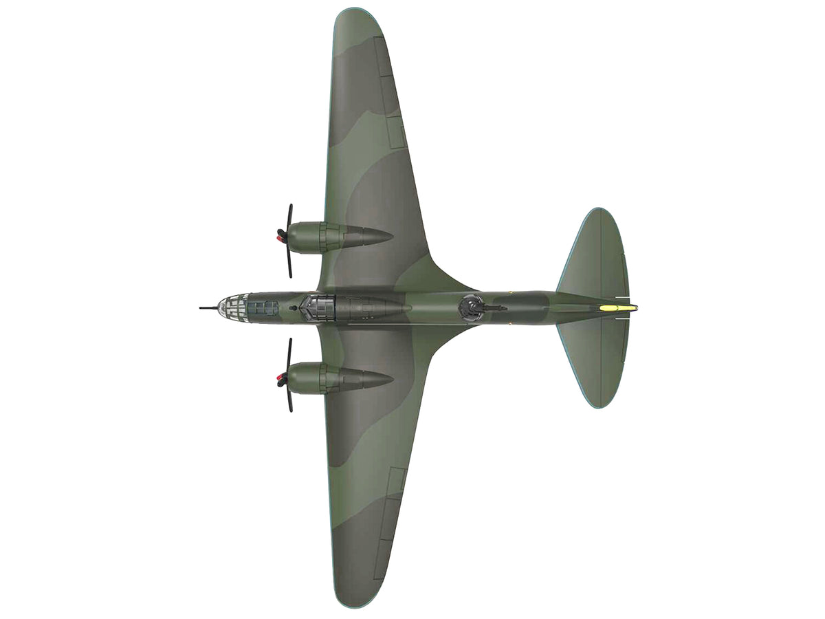 Ilyushin IL-4 Bomber Aircraft 'Soviet Baltic Fleet Guards Regiment' (1942) 'Planes of World War II' Series 1/144 Diecast Model Airplane by Luppa