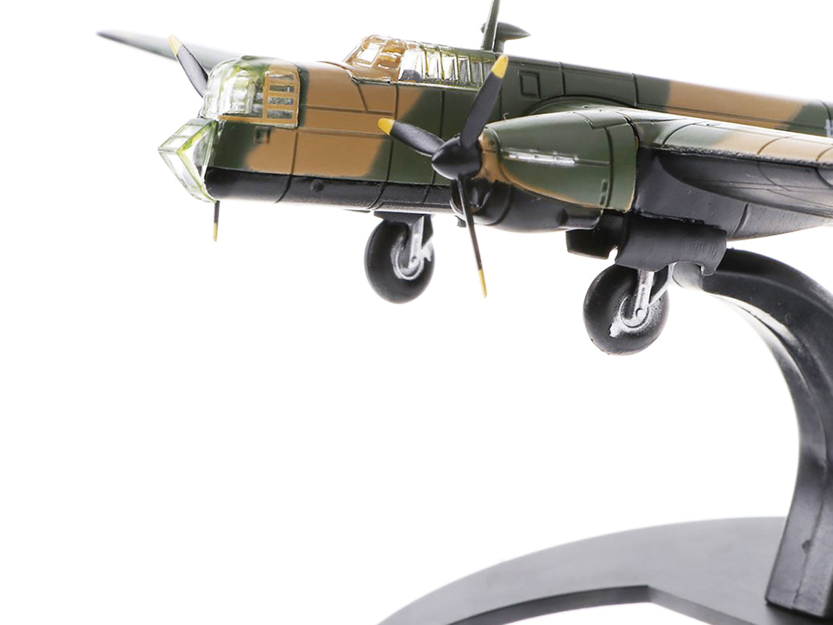Armstrong Whitworth Whitley Mk.V Bomber Aircraft 'No. 102 Squadron RAF Driffield' Royal Air Force (1940) 'Planes of World War II' Series 1/144 Diecast Model Airplane by Luppa
