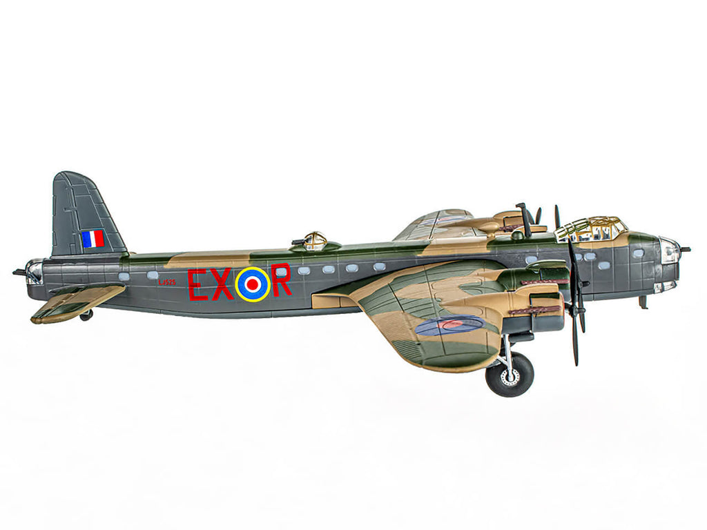 Short Stirling Mk.III Aircraft 'Jolly Roger No. 199 Squadron 100 Group' (1943) British Royal Air Force 'Planes of World War II' Series 1/144 Diecast Model Airplane by Luppa