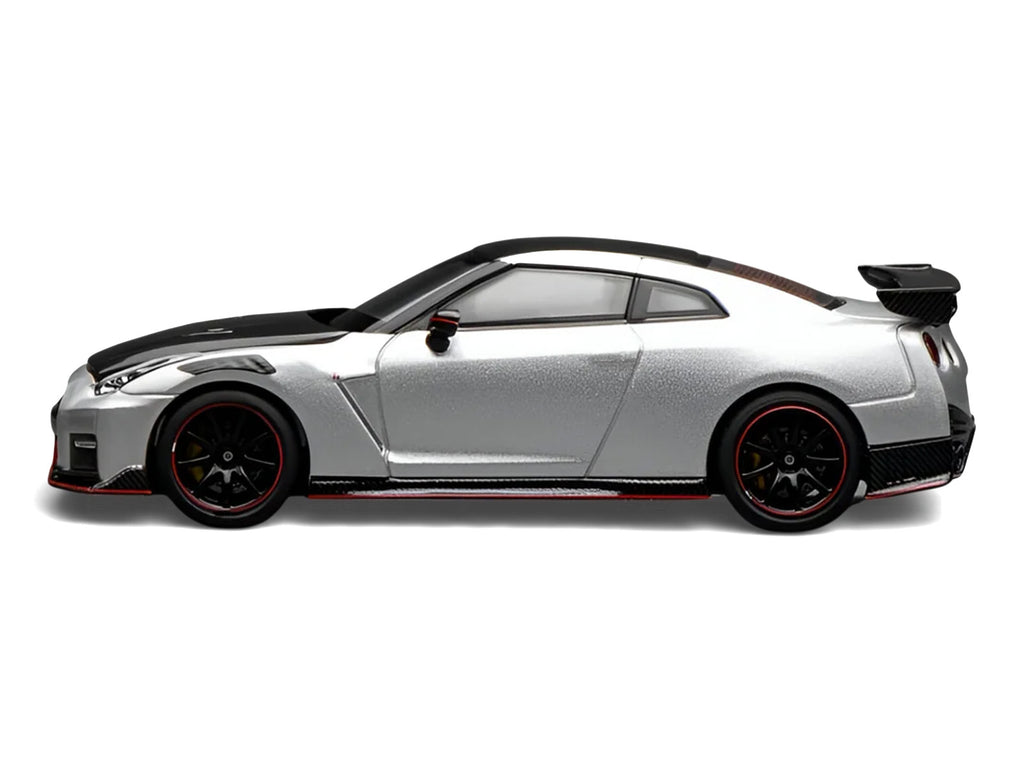 2022 Nissan GT-R Nismo (R35) RHD (Right Hand Drive) Ultimate Metal Silver Metallic with Carbon Hood and Top 'Senior 64' Series 1/64 Diecast Model Car by MotorHelix