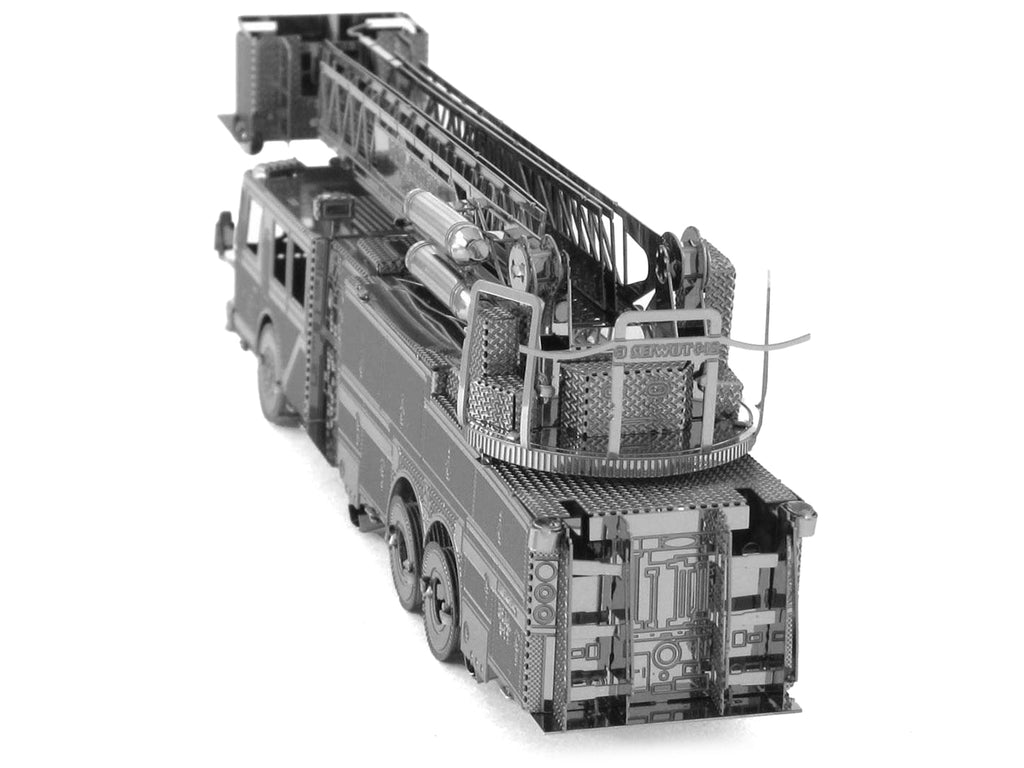 Model Kit Fire Engine 'Fort Johnson Tower 6' (Moderate Difficulty) Steel Model by Metal Earth