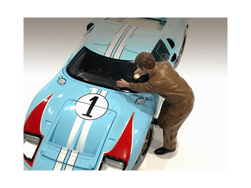 'Race Day 1' Figurine V for 1/18 Scale Models by American Diorama