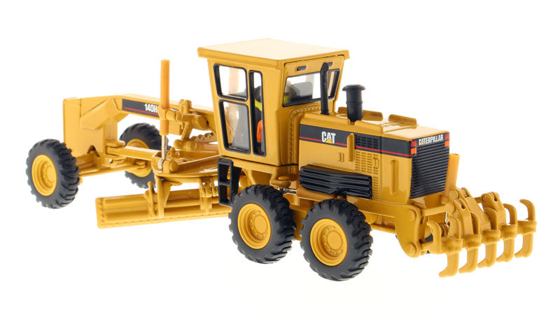 Cat Caterpillar 140H Motor Grader with Operator 'Core Classics Series' 1/50 Diecast Model by Diecast Masters