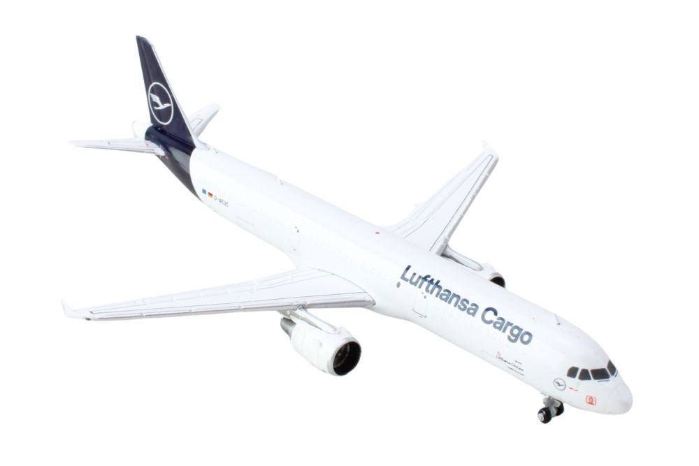 Airbus A321P2F Commercial Aircraft 'Lufthansa Cargo' (D-AEUC) White with Blue Tail 1/400 Diecast Model Airplane by GeminiJets