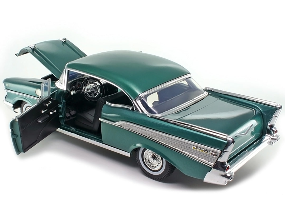 1957 Chevrolet Bel Air Hard Top Green 1/18 Diecast Model Car by Motormax
