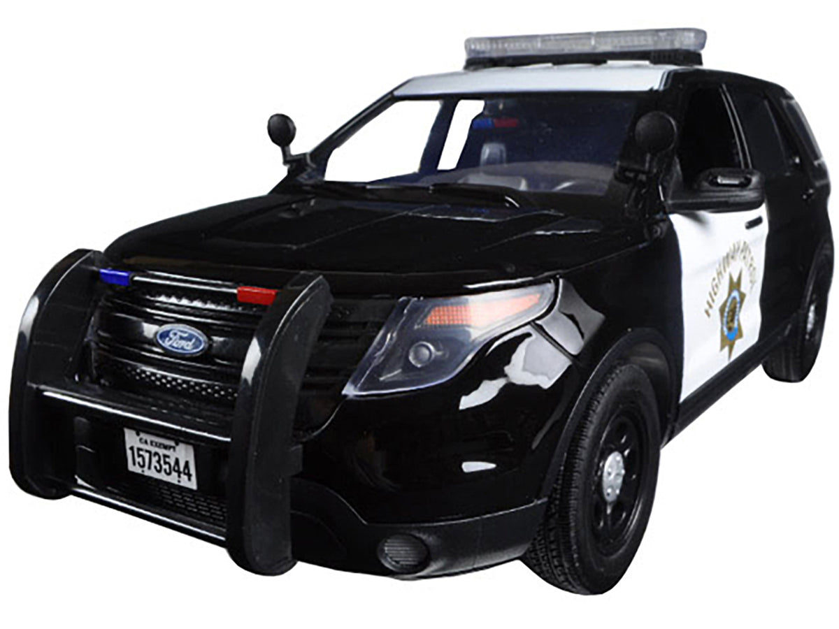 2015 Ford PI Utility Interceptor CHP California Highway Patrol 1/18 Diecast Model Car by Motormax