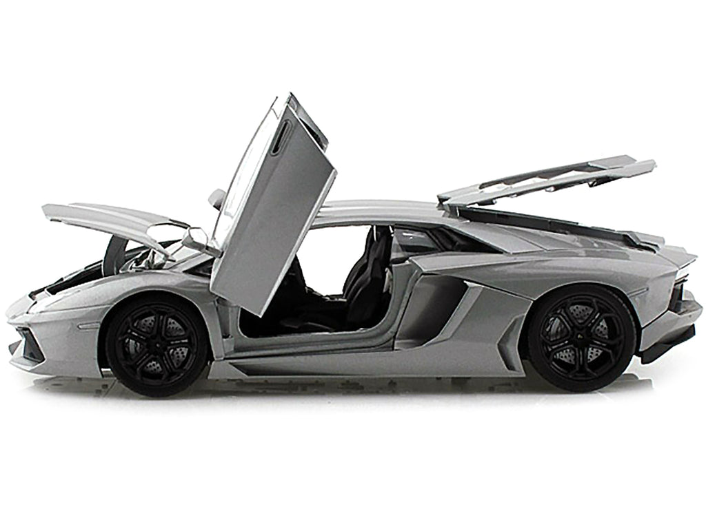 Lamborghini Aventador LP700-4 Gray Metallic 1/18 Diecast Model Car by Motormax