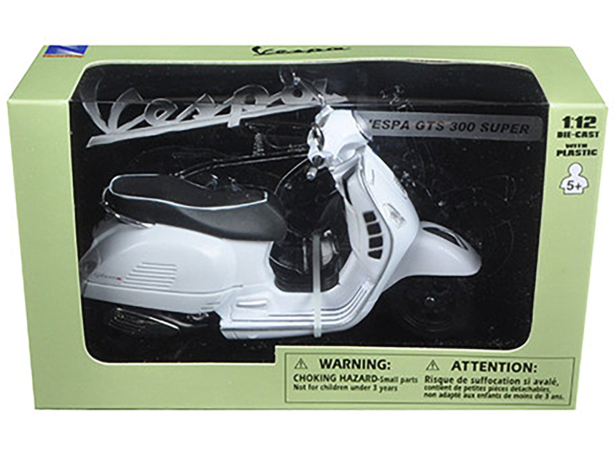 Vespa GTS 300 Super White Motorcycle 1/12 by New Ray